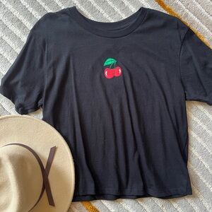 90s Cherry Tshirt